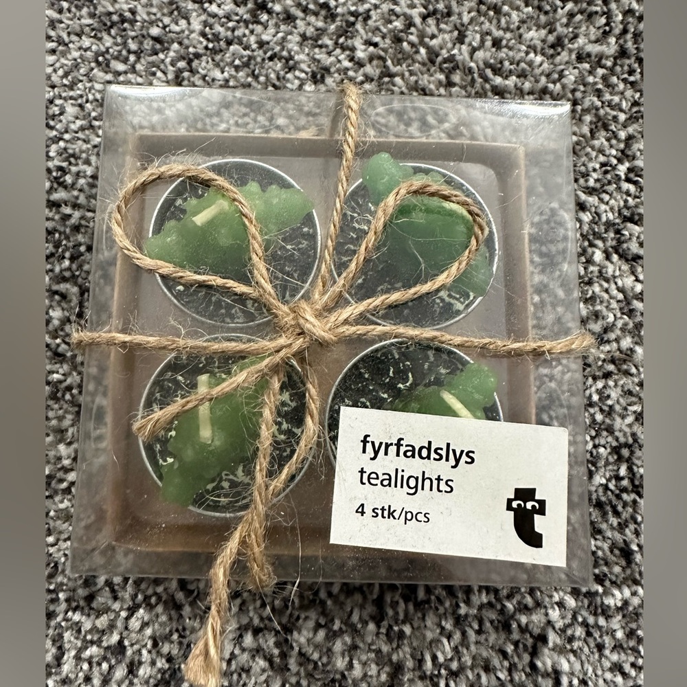 NEW 4 pack cactus tea light candles